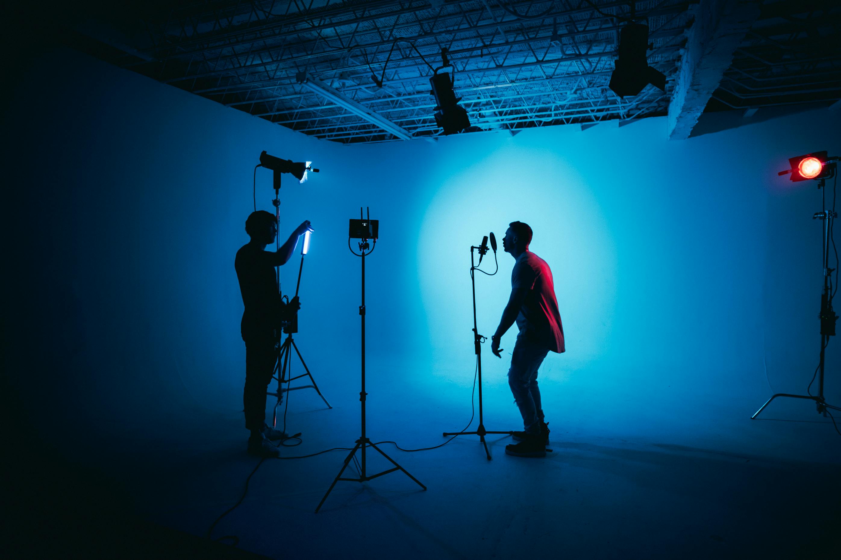 Native English Voice Actors and the Psychology of Instant Trust