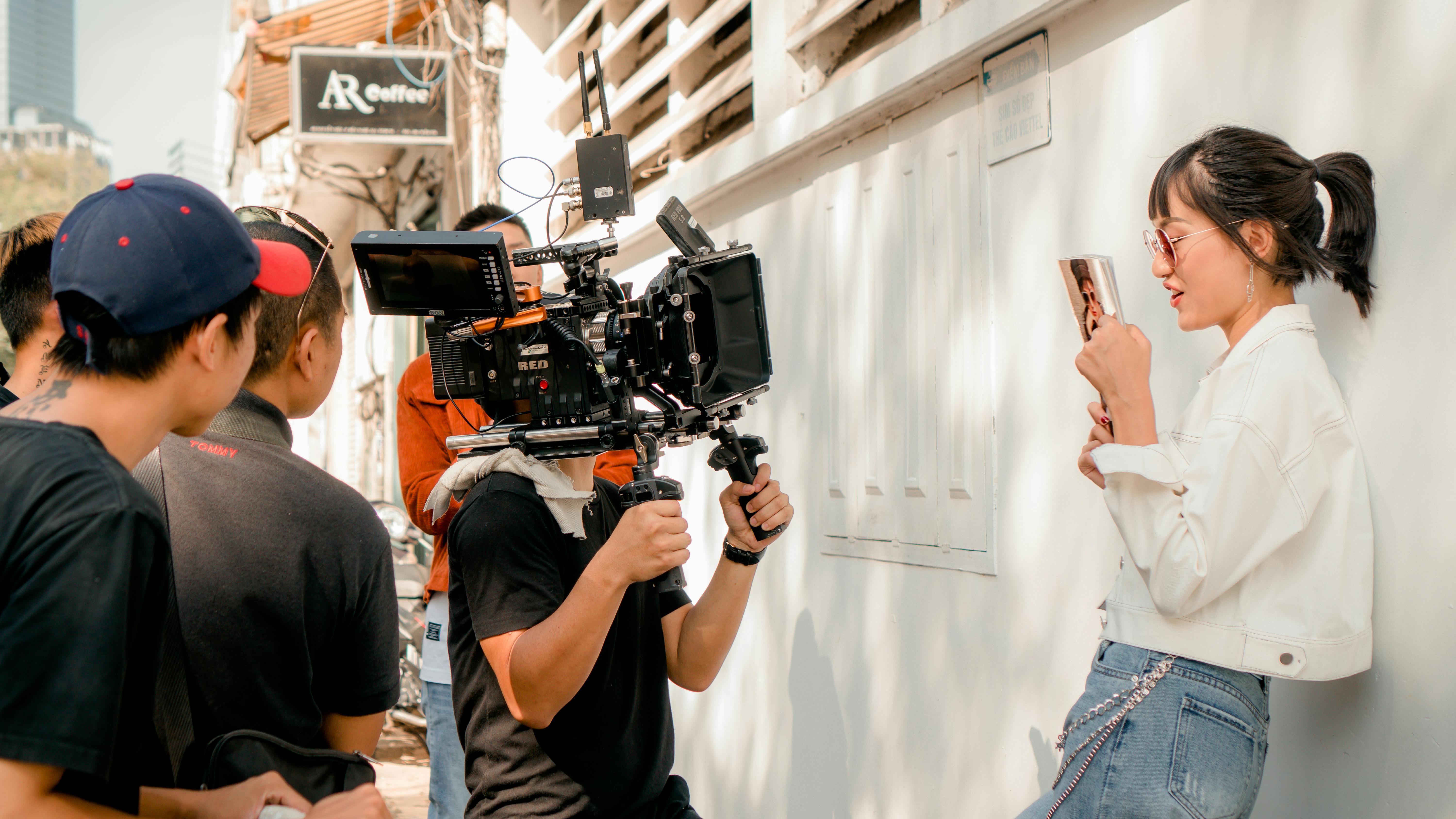 Turning Chinese Short Drama Lines into English Gold: The Art of Soulful Dialogue That Boosts Completion Rates