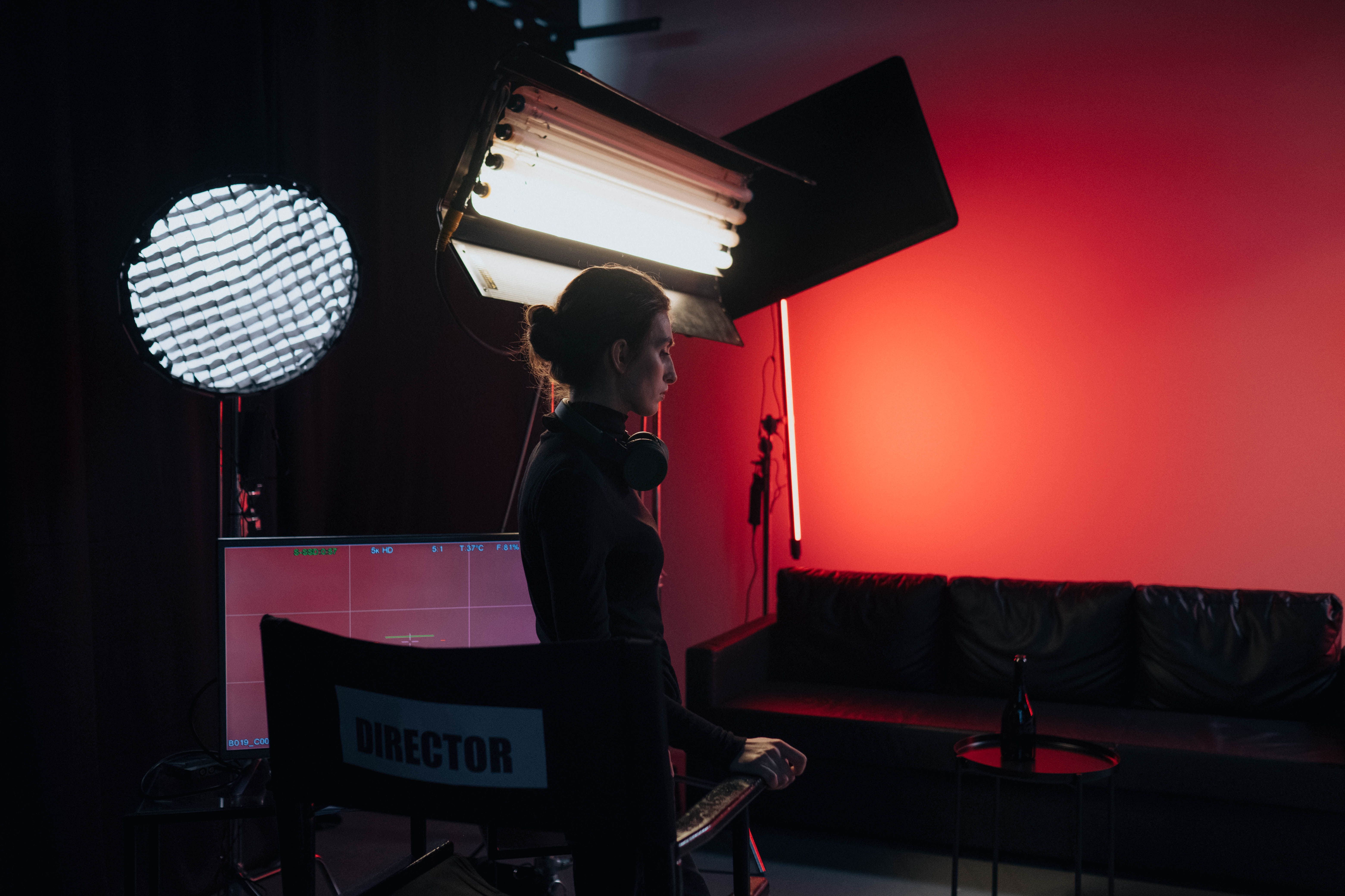 Translating Revenue-Sharing Deals and Labor Contracts for Short Dramas Headed Overseas